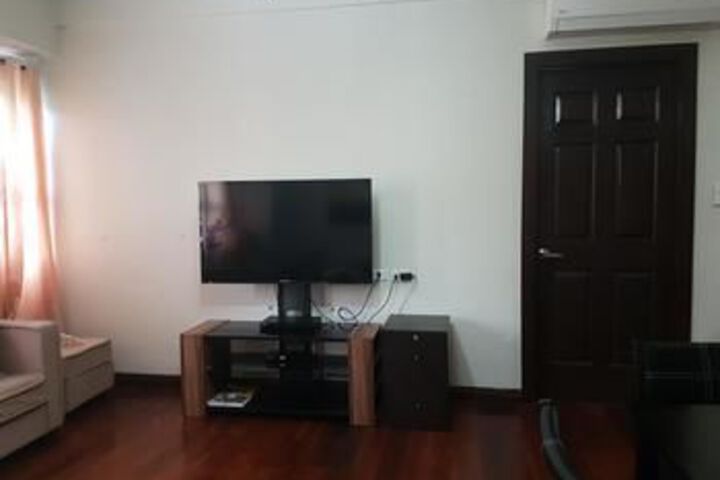 Room 43 of 127