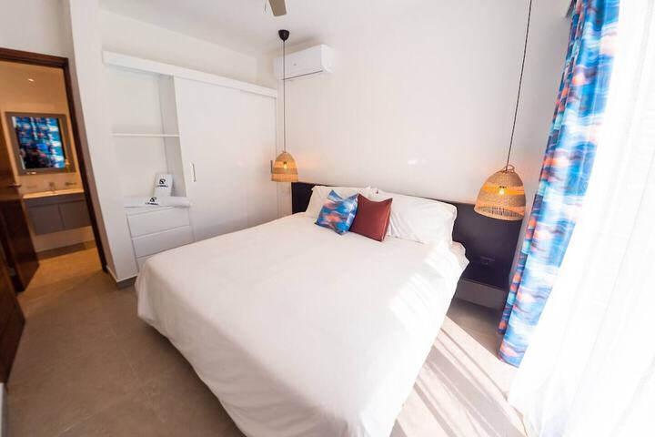 Room 4 of 19