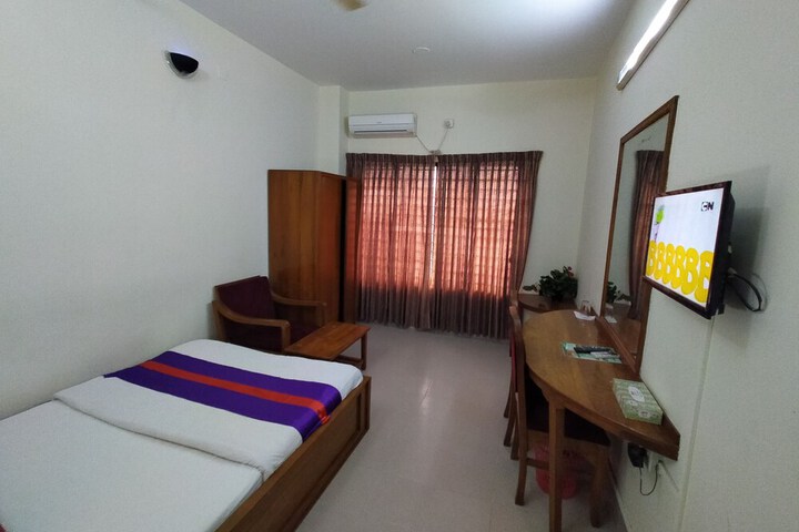 Room 10 of 52