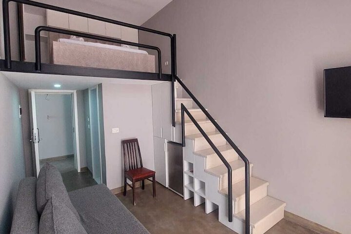 Room 2 of 20