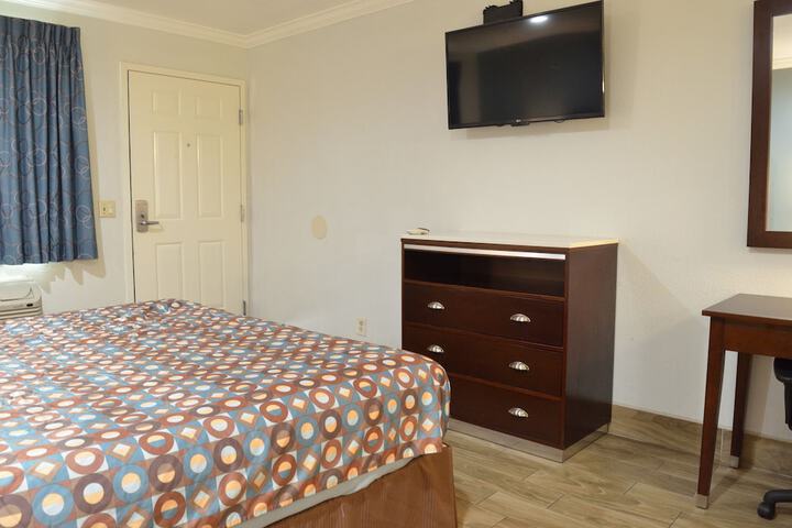 Standard | King Bed (7 of 33)