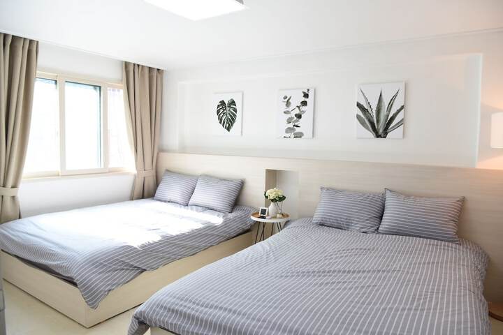 Room 7 of 31