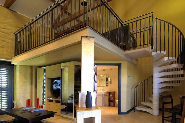 Room 2 of 26