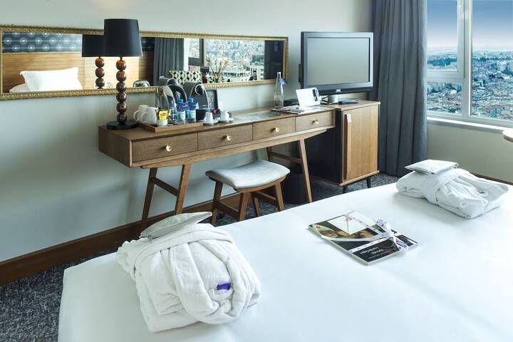 Room 16 of 61