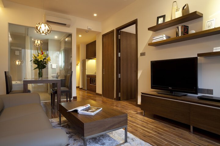 Room 8 of 38
