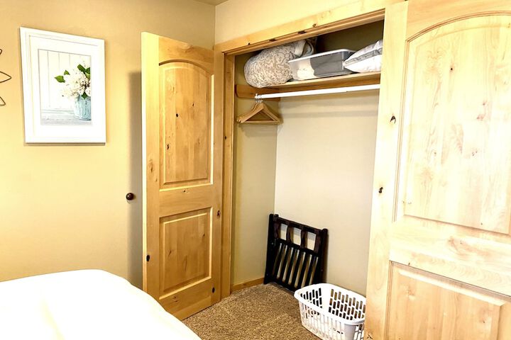 Room 22 of 426