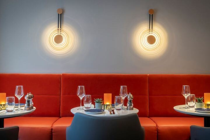 Dining 43 of 61