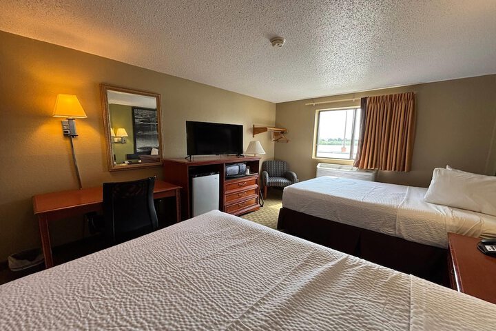 Room 11 of 26