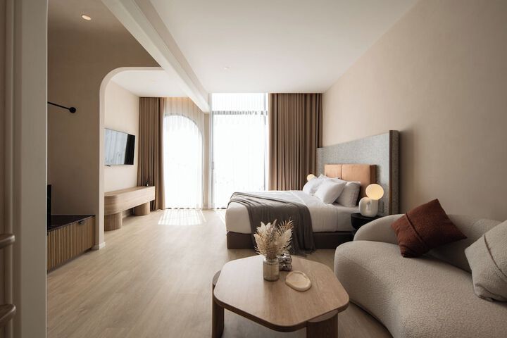 Room 10 of 52