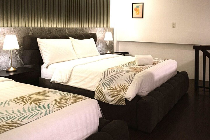 Room 17 of 62