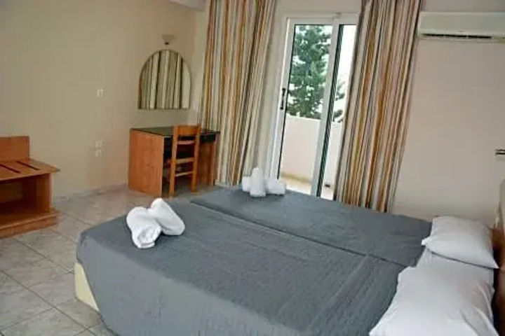 Room 3 of 12
