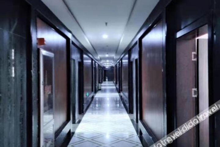 Hotel Interior 6 of 20
