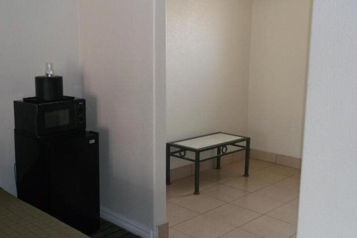 Photo of TRAVEL INN AND SUITES