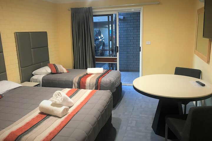 Room 15 of 99