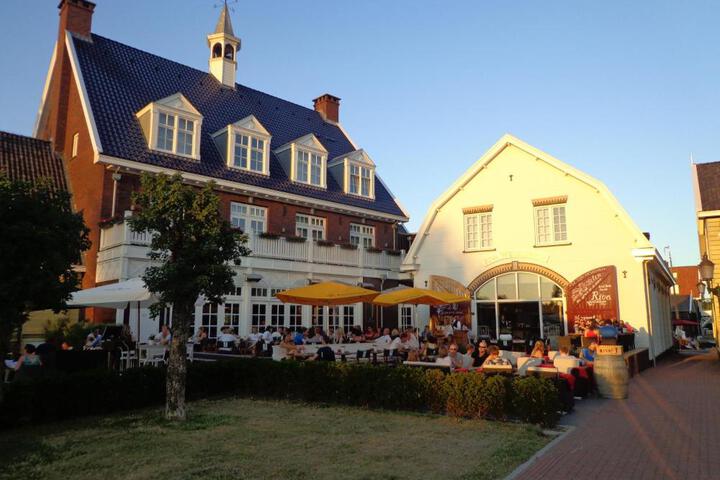 Photo 3