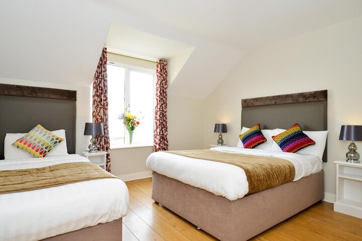 Room 15 of 34