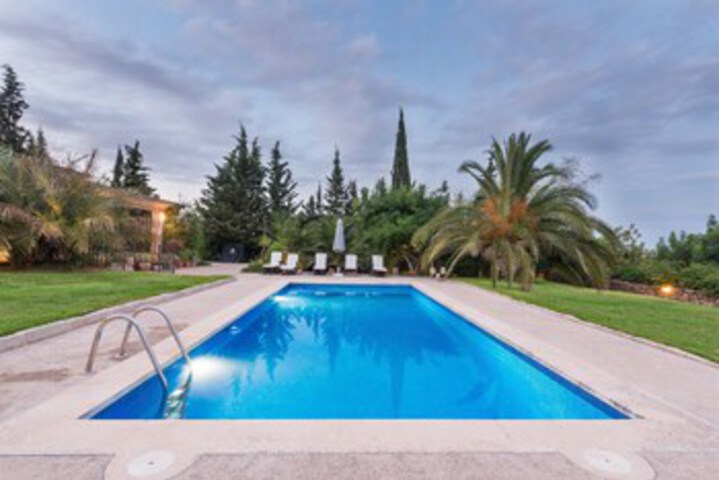 Pool 67 of 128