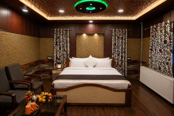 Room 20 of 80