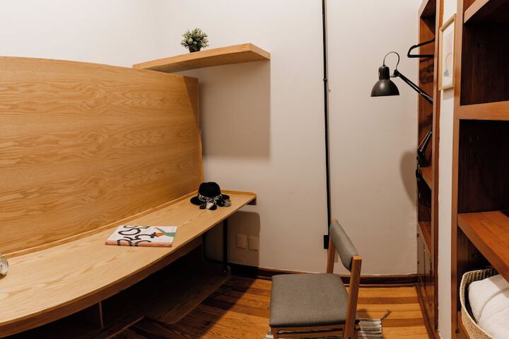 Room 11 of 50