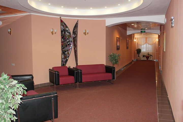 Ballroom/Hall 99 of 108