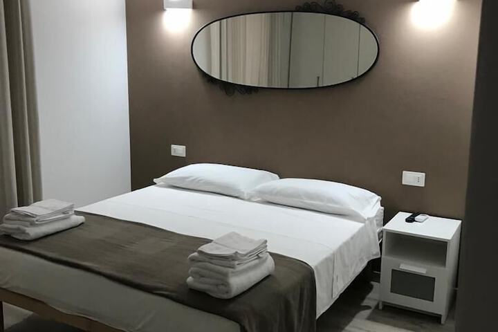Room 16 of 41