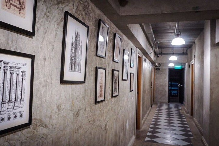 Ballroom/Hall 16 of 21