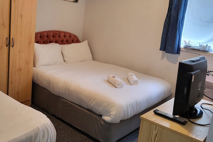 Room 63 of 109