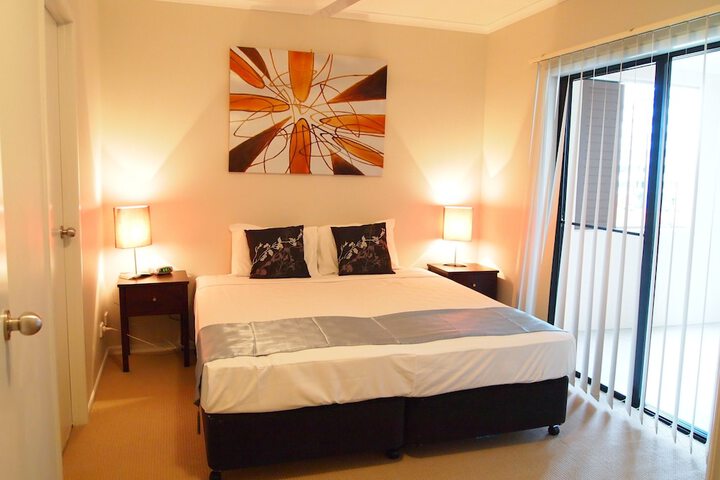 Room 10 of 91