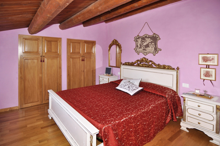 Room 3 of 14