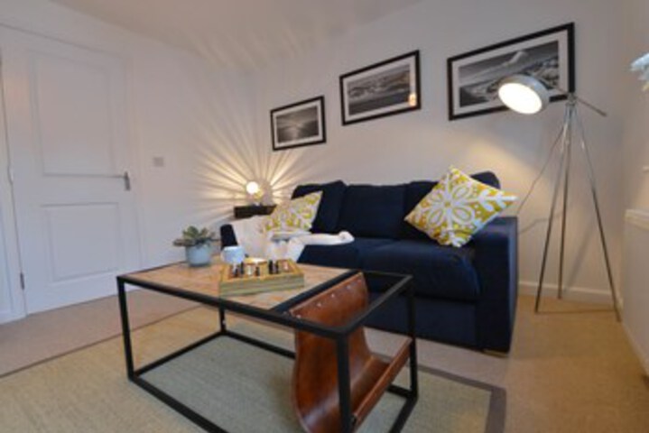 Room 15 of 27