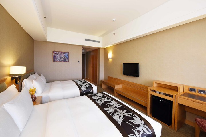 Room 13 of 55