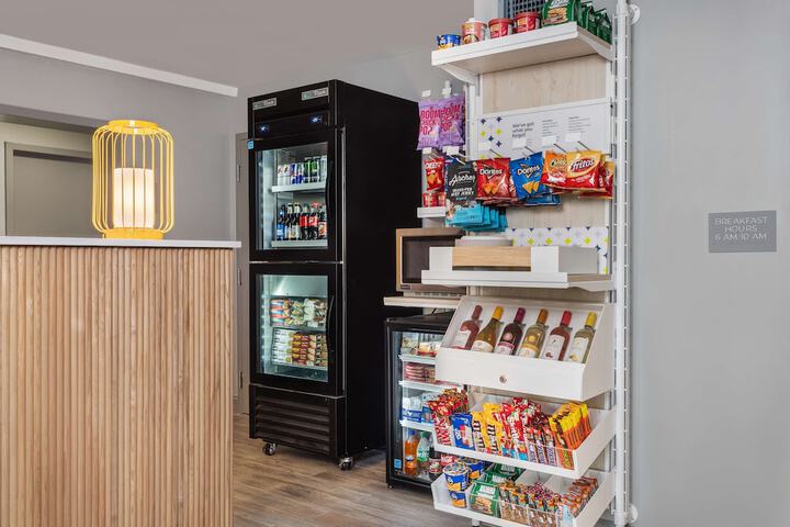 Snack bar
