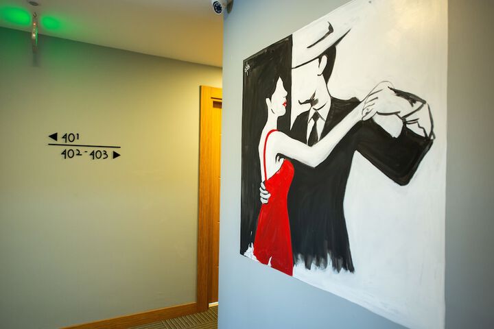 Ballroom/Hall 31 of 39