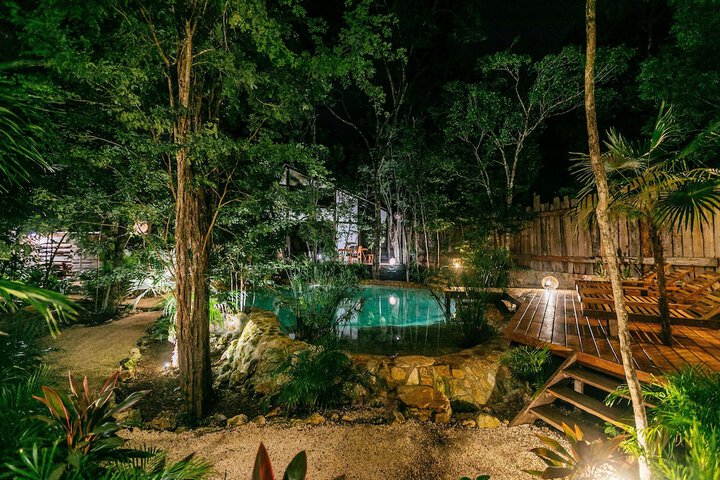 Pool 13 of 19