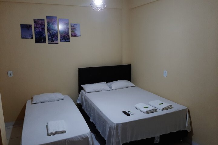 Room 6 of 9