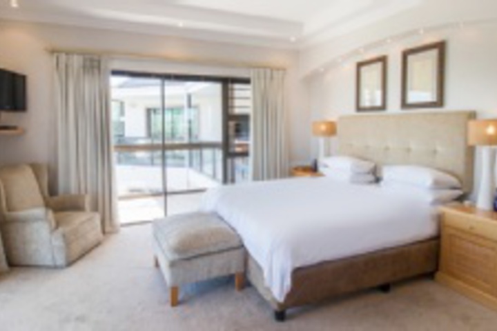 Room 32 of 72