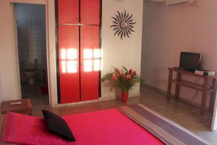 Room 33 of 89
