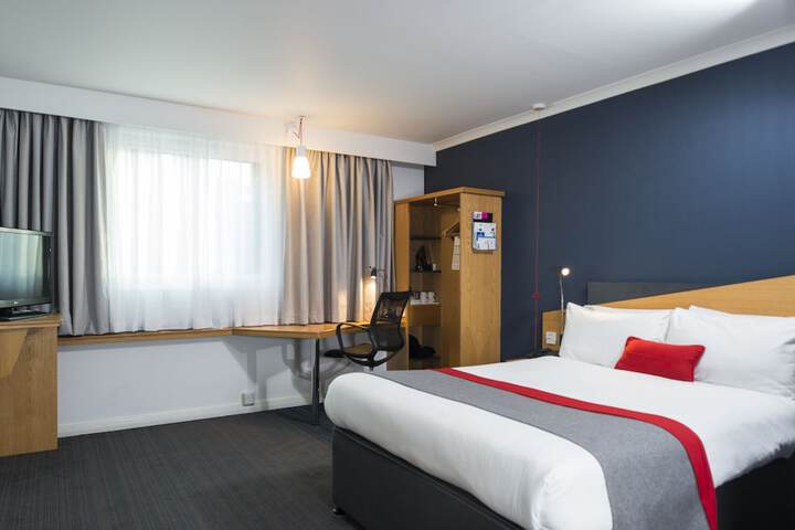 Room 10 of 45