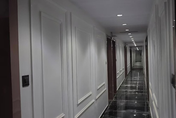 Hotel Interior 11 of 14