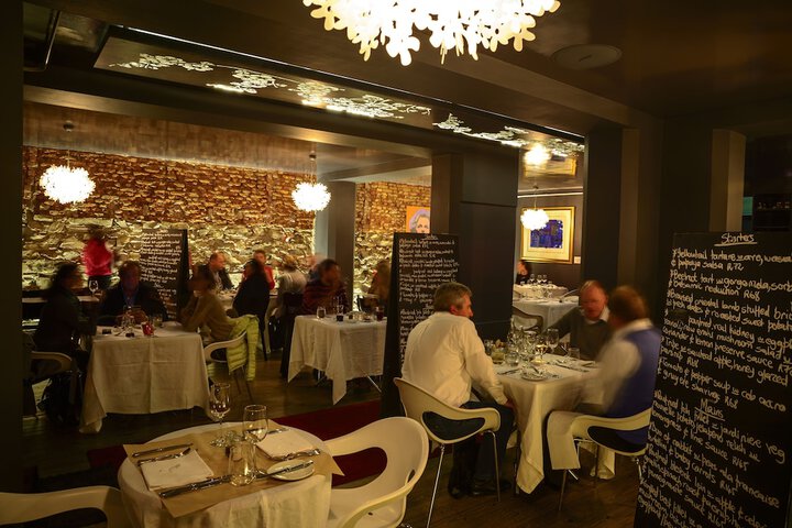 Dining 40 of 46