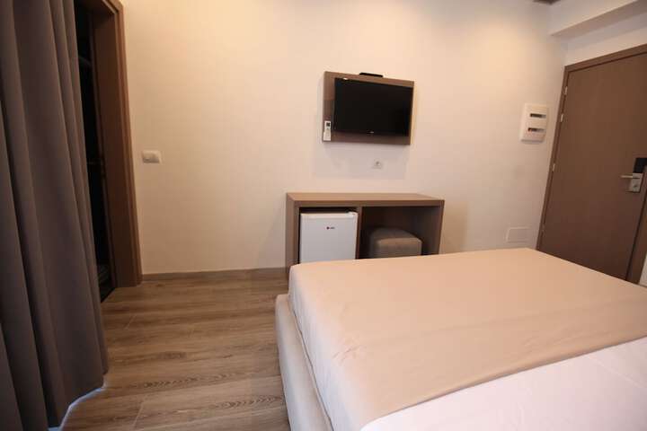 Room 14 of 59