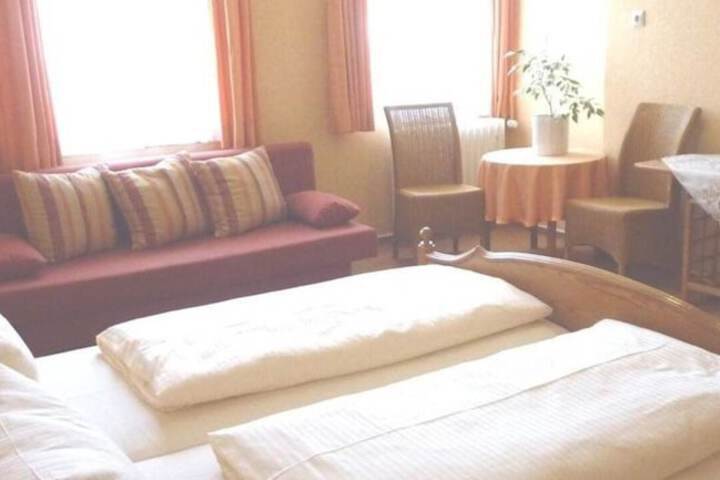 Room 10 of 39