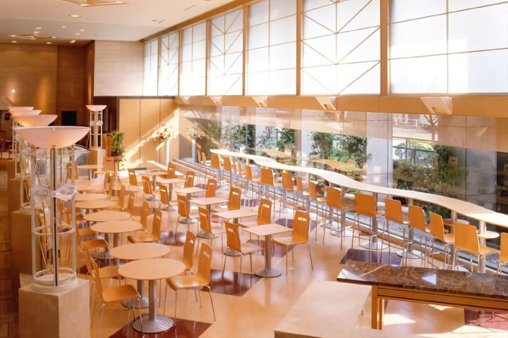 Dining 60 of 84