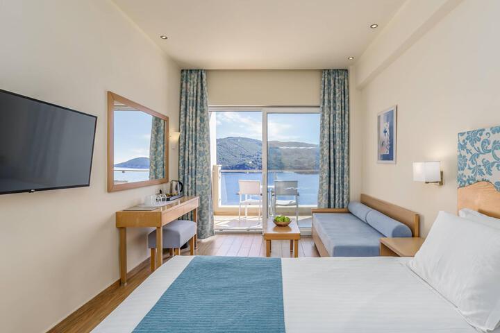Room 15 of 108