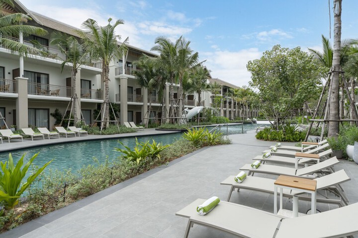 Hotel 193 of 205