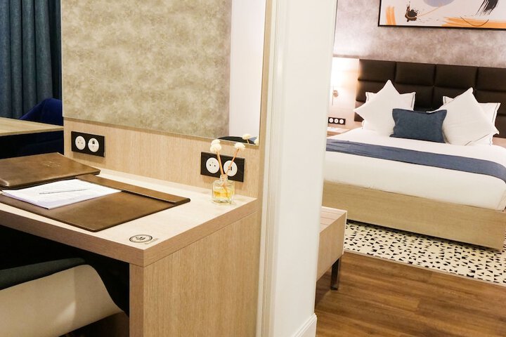 Room 5 of 25