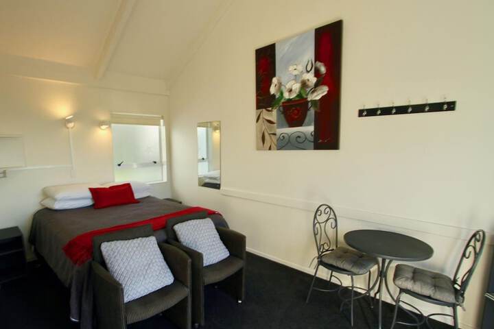 Room 8 of 53