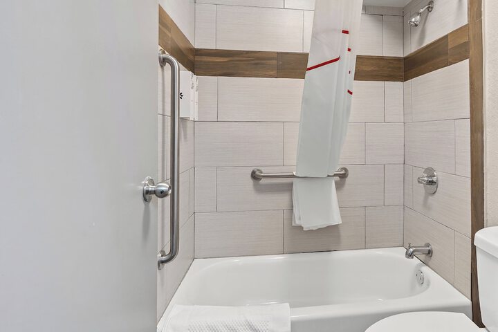 ADA Accessible Queen Bed (8 of 13)