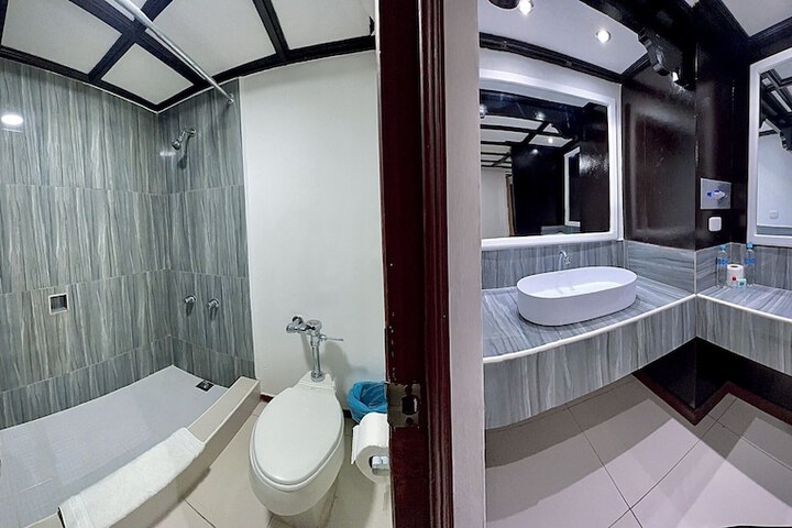 Room 72 of 189