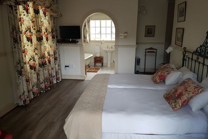 Room 6 of 61